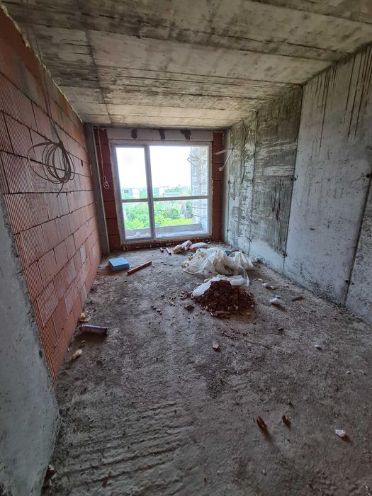 Продава се Тристаен апартамент в Пловдив, Южен - 97 кв.м за 762 €/кв.м - Снимка #3