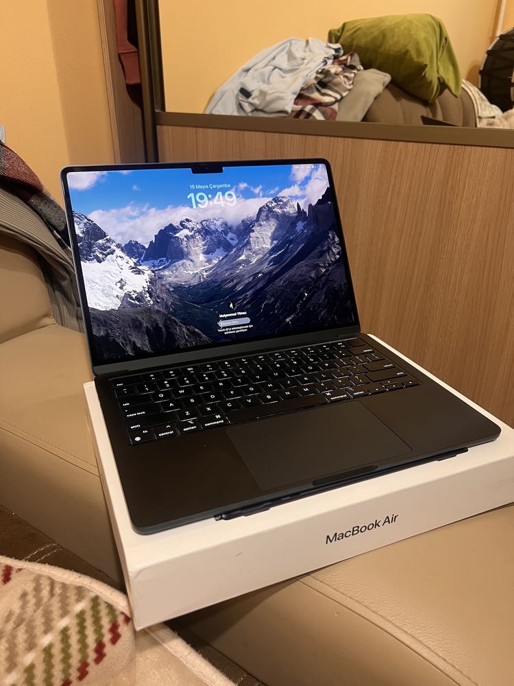 Apple MacBook Air 13 M2