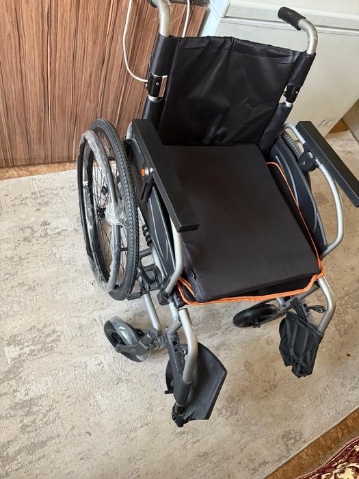 Коляска для инвалидов