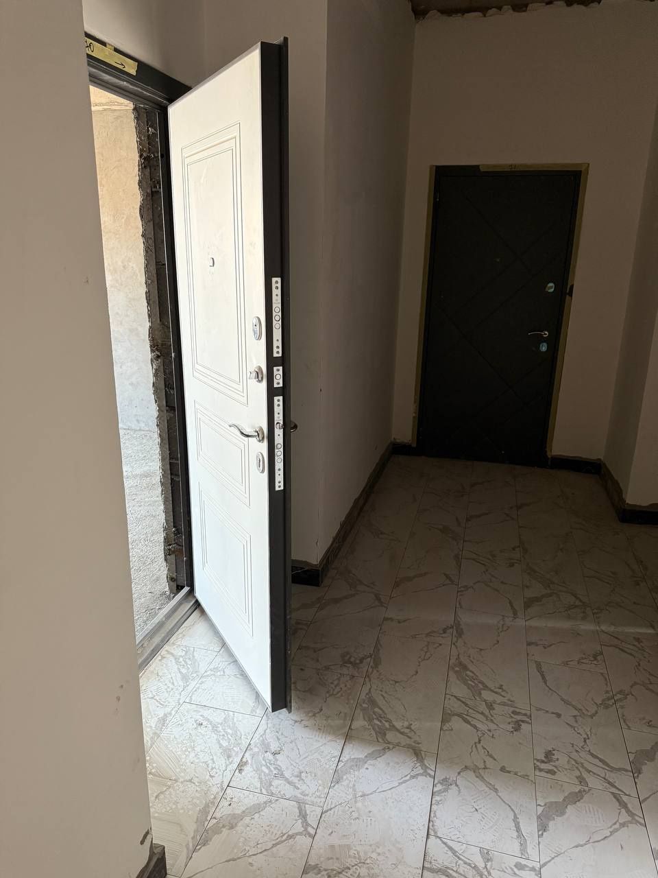 2 Xona karobka remontga tayyor. Modern Sergeli