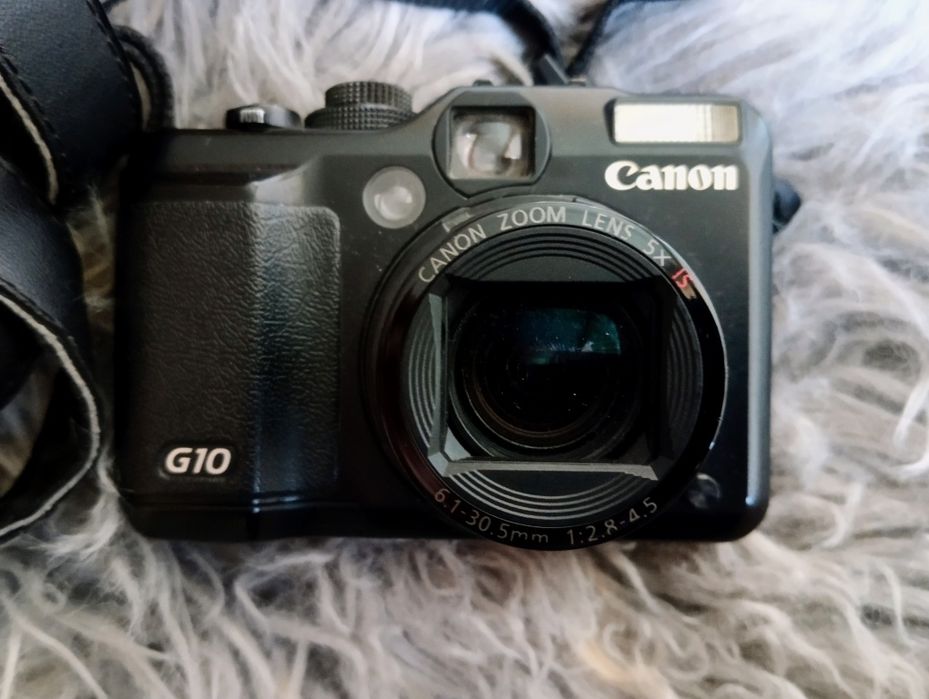 Фотоапарат Canon G10