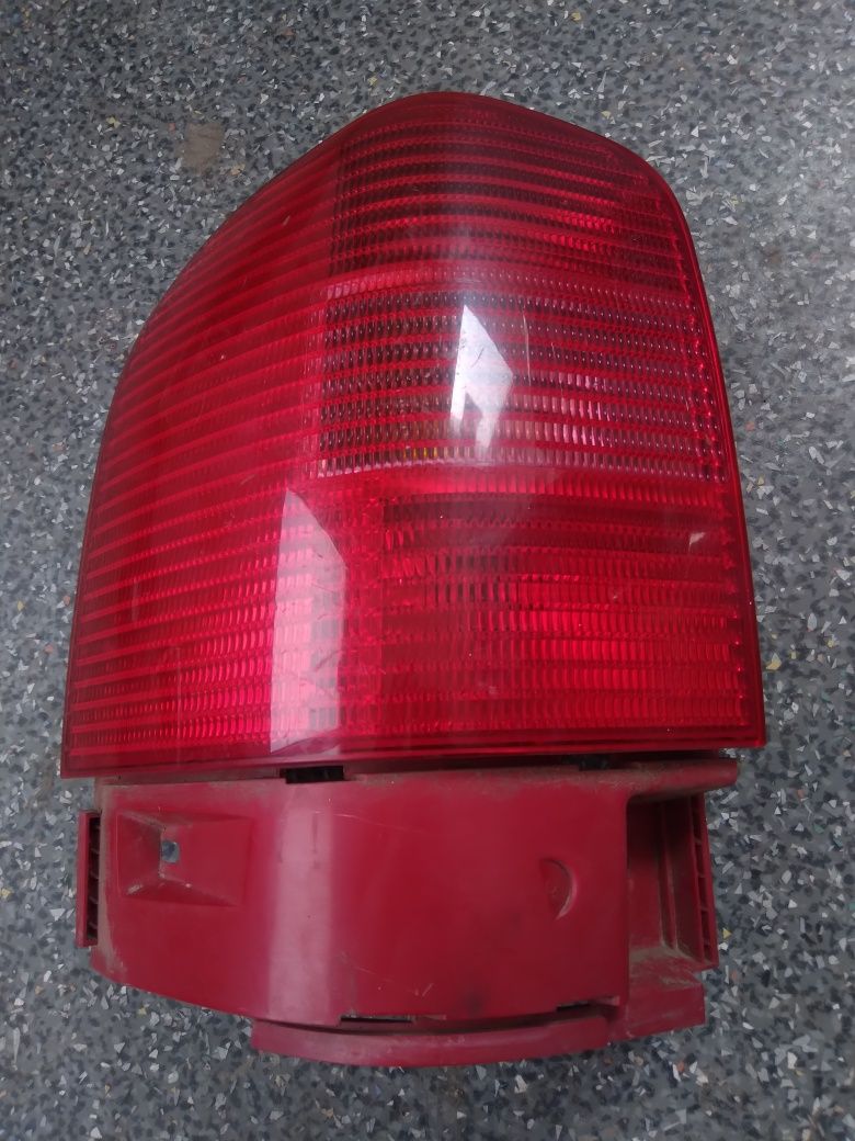 Lampa spate stânga Seat Alhambra