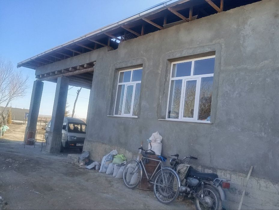 Hovli joy tomorqasi va xoʻjaligi bilan