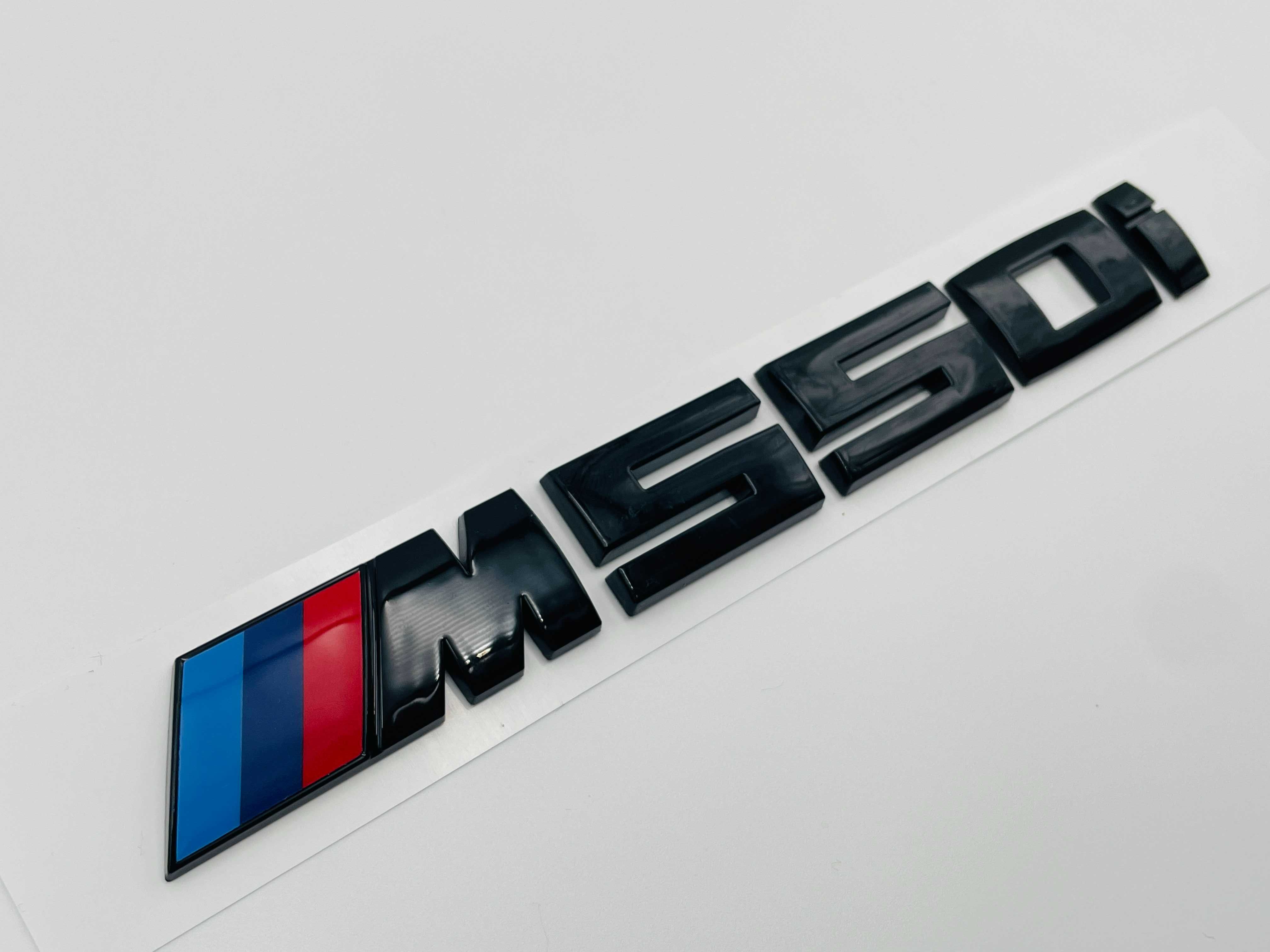 Emblema compatibila BMW M550i negru