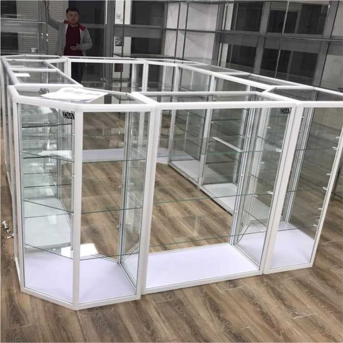 Oynaly prilavkalar, Акция,  savdo uskunalari vitrinalar stellajlar