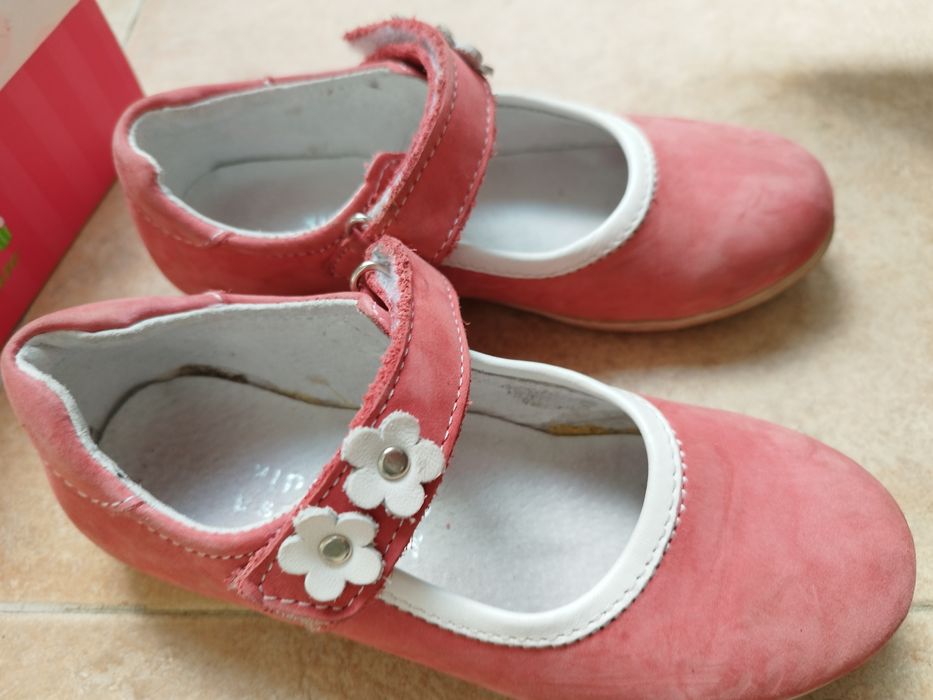 Обувки естествен велур 28 номер