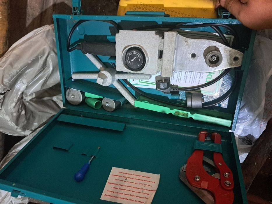 Продам аппарат для сварки пластиковых труб