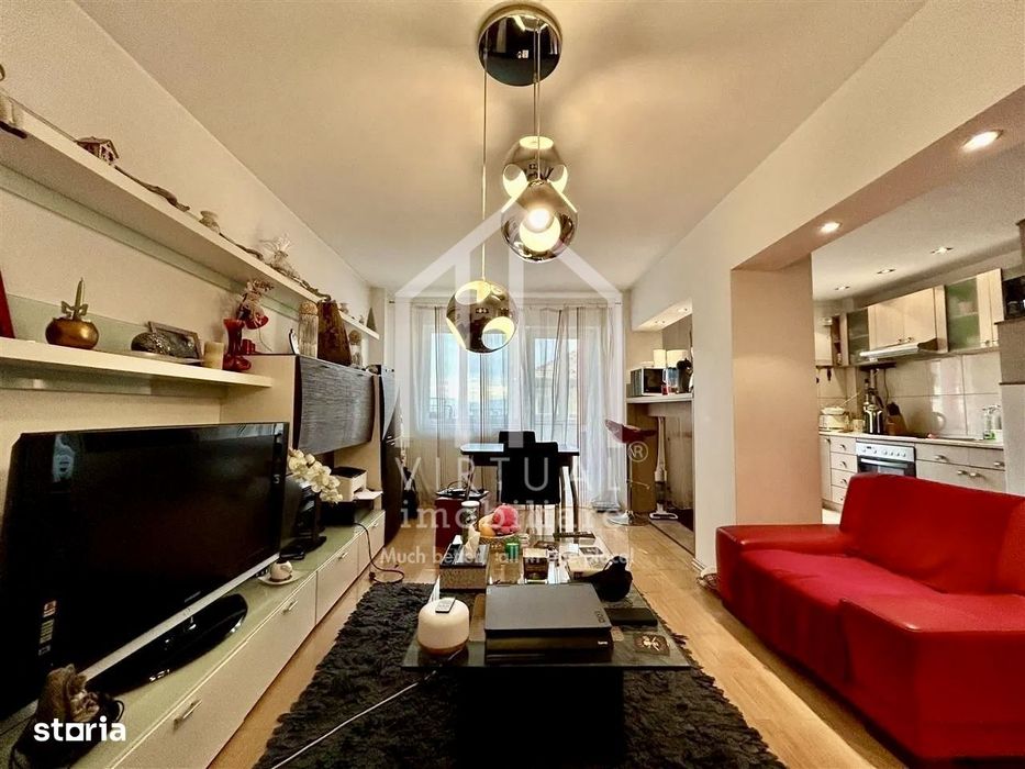 Apartament cu 2 camere, pivnita, balcon - zona Siretului