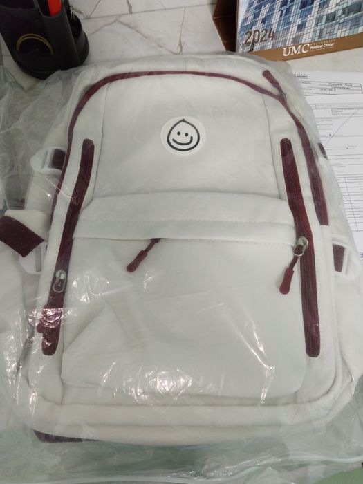 Рюкзак белого цвета