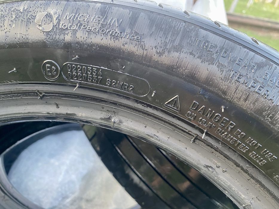 Vand  2 anvelope vara MICHELIN R16 (195/55 R16) Dot 05/2023