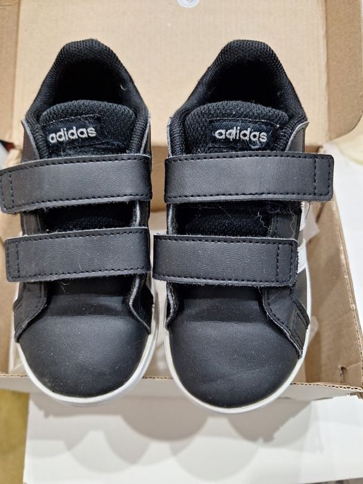 Продавам Детски маратонки