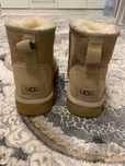 UGG-uri din piele si blana de oaie
