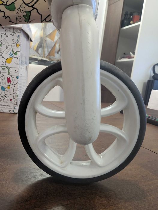 Детска триколка и колело за баланс Chillafish BUNZI