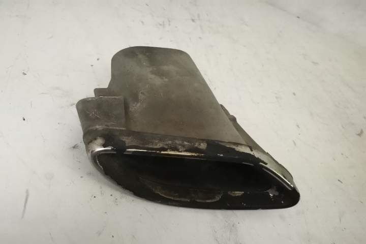 Орнамент Тип Изпускателен Десен Оригинален В Добро Състояние Мерцедес-