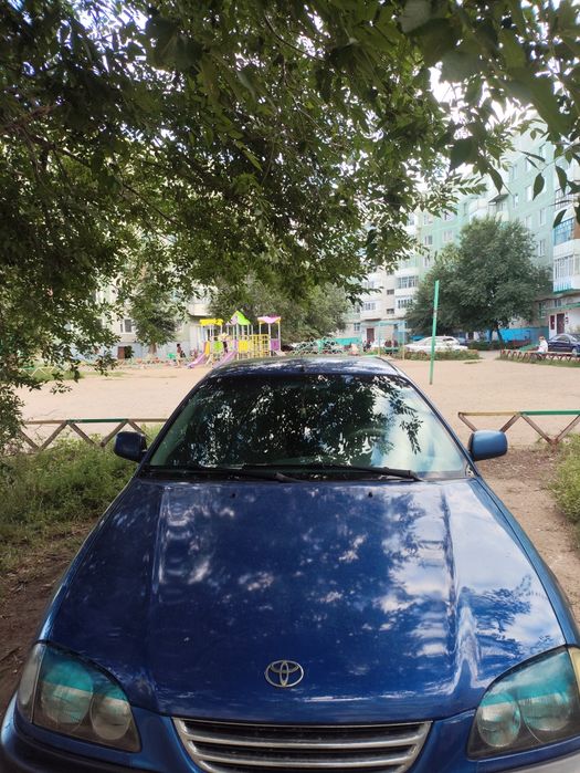 Продам тайота авенсис