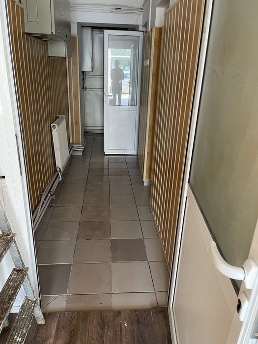 Birouri-Spatiul Comercial