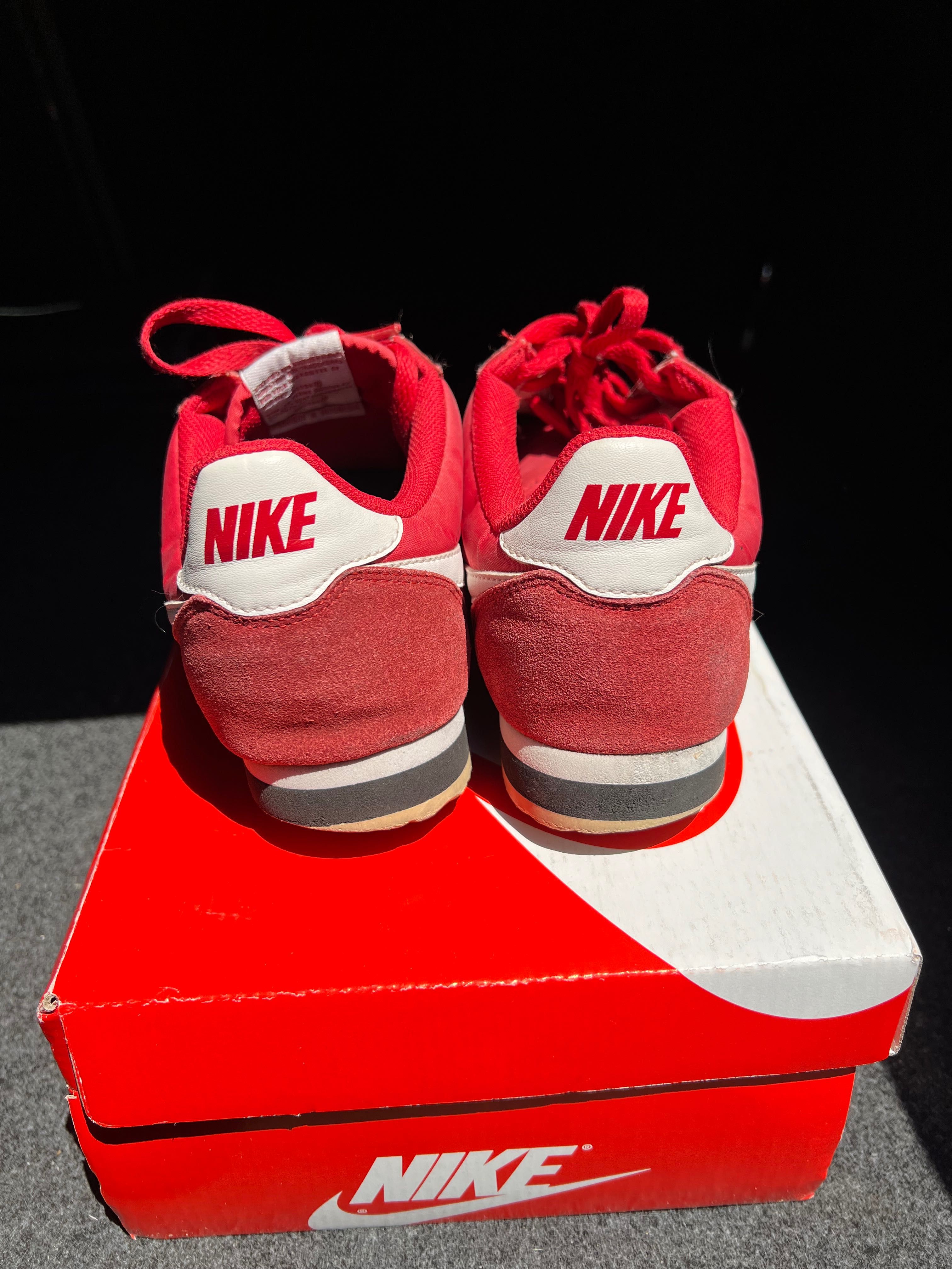 Спортни обувки Nike