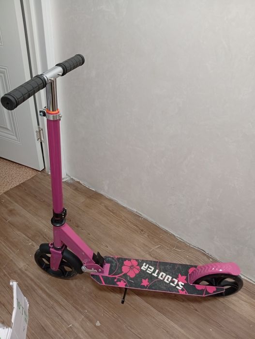 Самокат детский новый