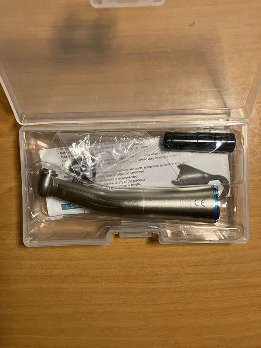 Piesa cot contra-unghi