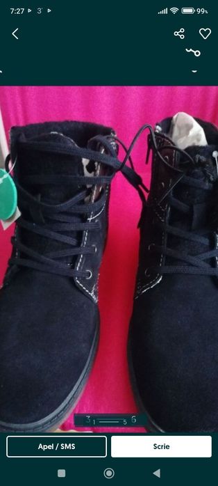 Vând 2 Perechi de încălțăminte