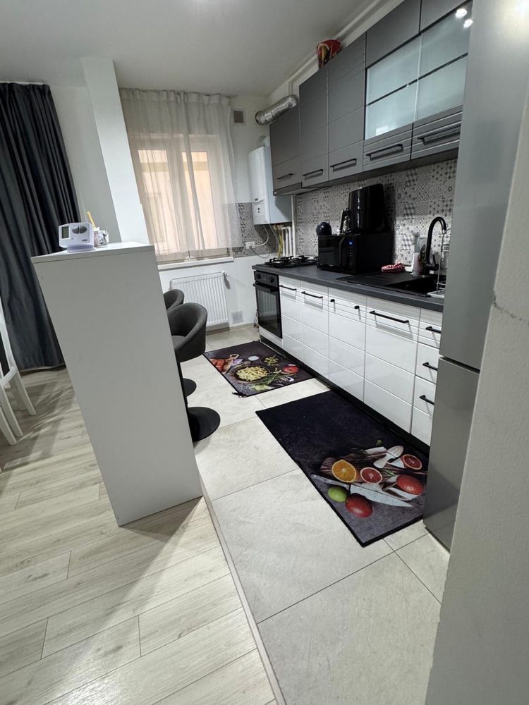Vand apartament la 2 minute de mall coresi