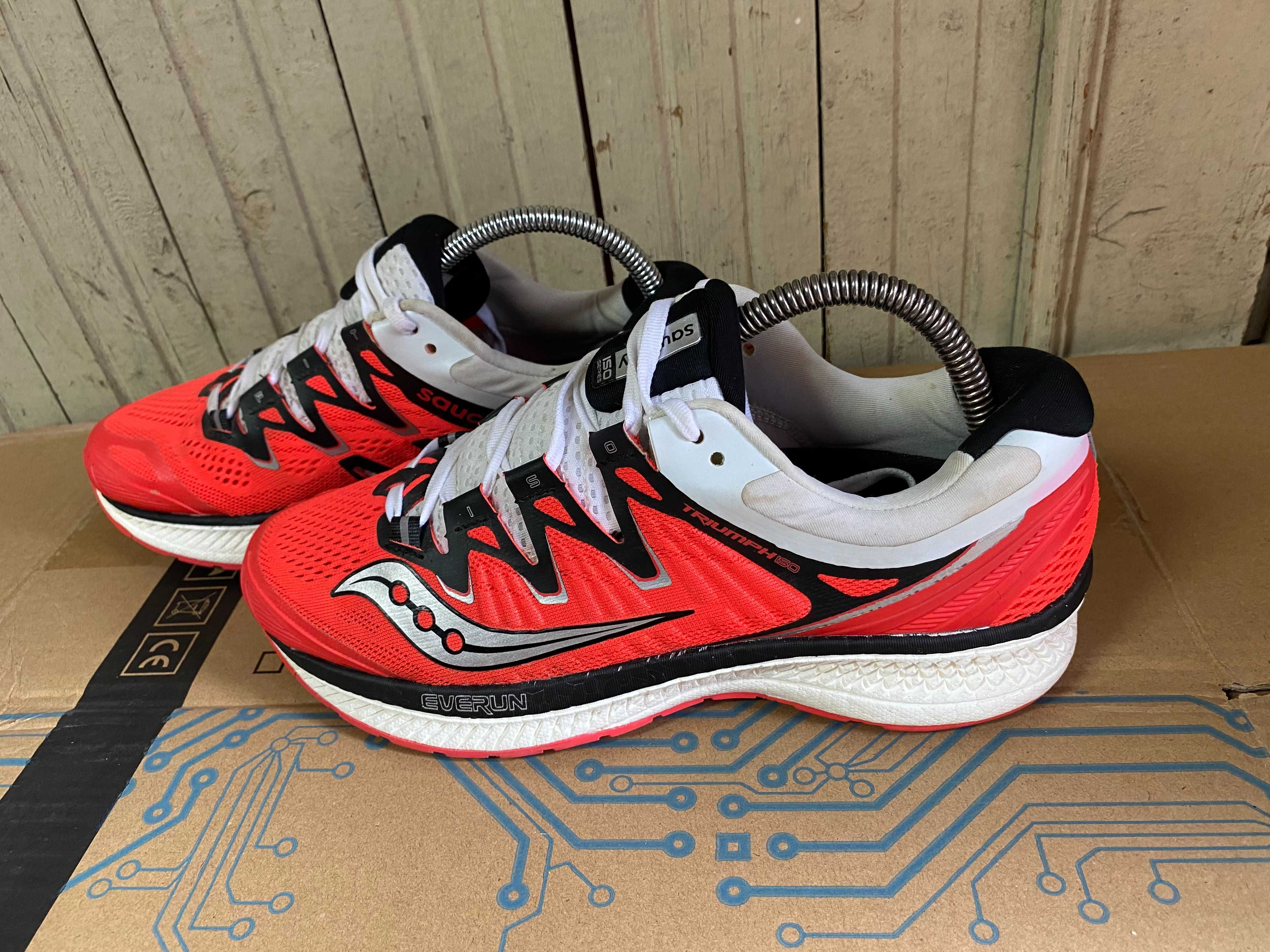 ''Saucony Triumph ISO 4''оригинални маратонки 40.5 номер