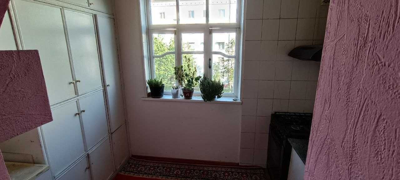 Qorasu 6 uy sotiladi 5 xonali