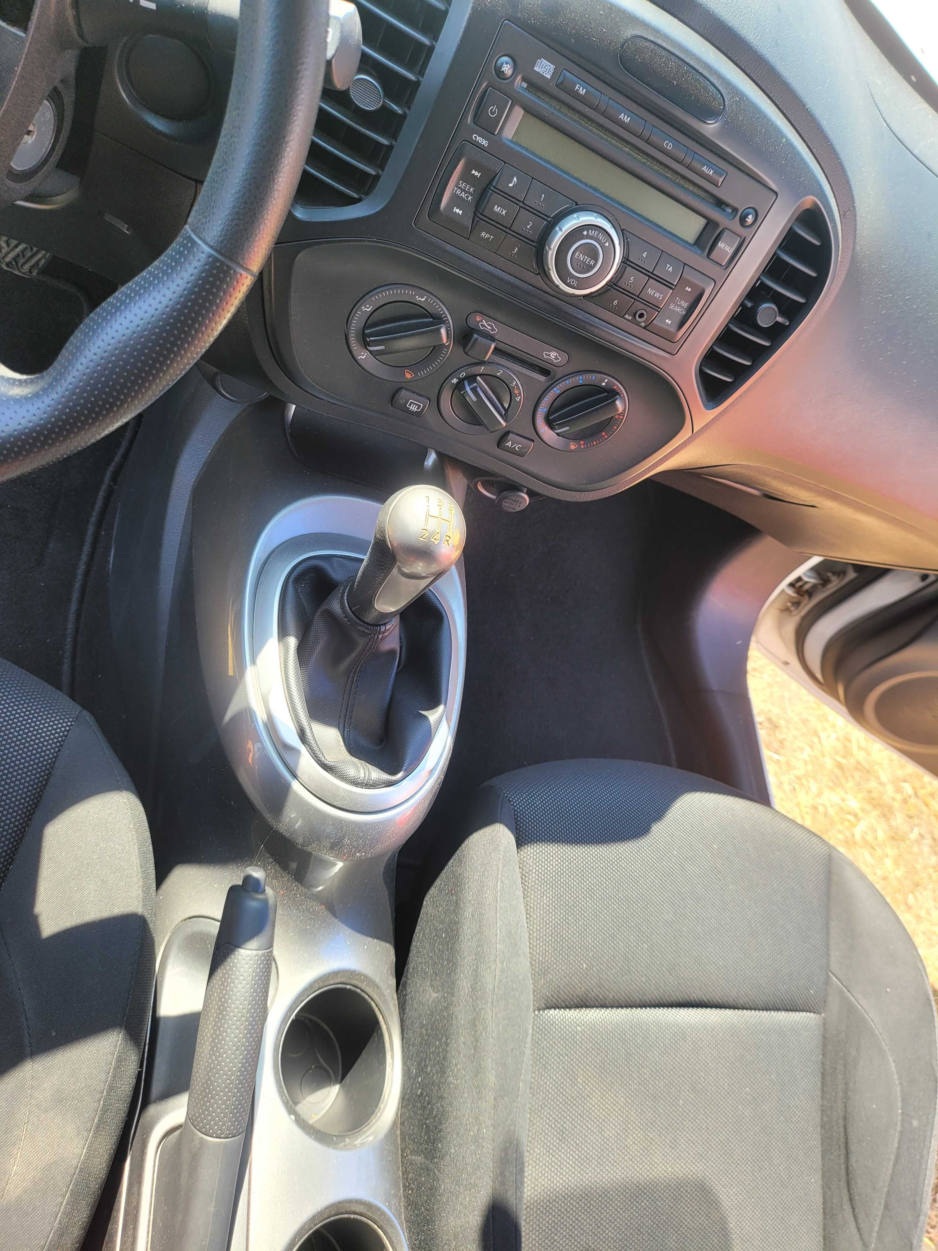 Nissan Juke 1.6 бензин. 2011 г.