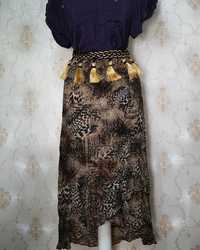 Fusta vaporoasa animal print midi