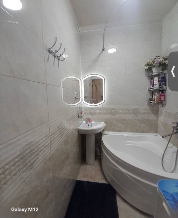 Код 808  Продается 2/4/4 ком квартира Массив Куйлюк-4