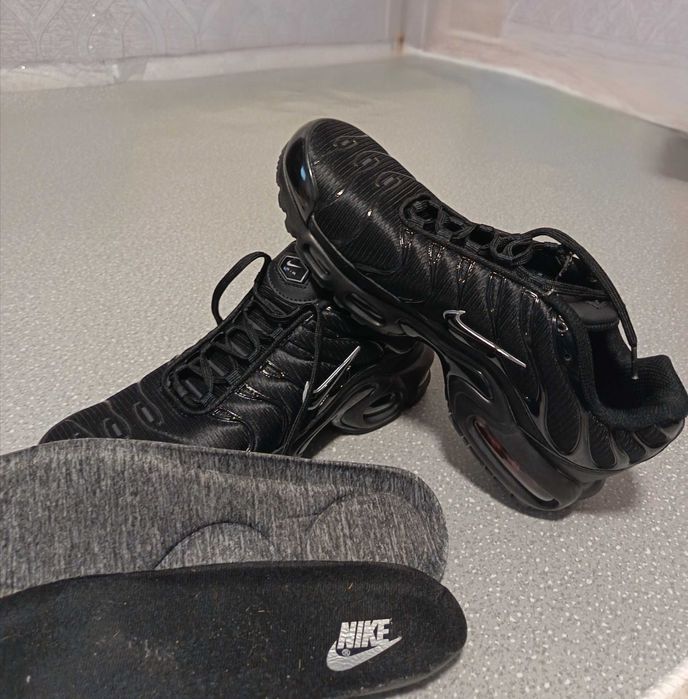 Обувки nike tn air max