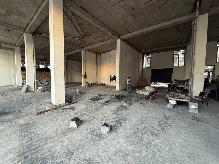 Продается помещение Братский могилы 485м2