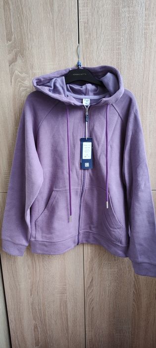 Продам спортивный костюм