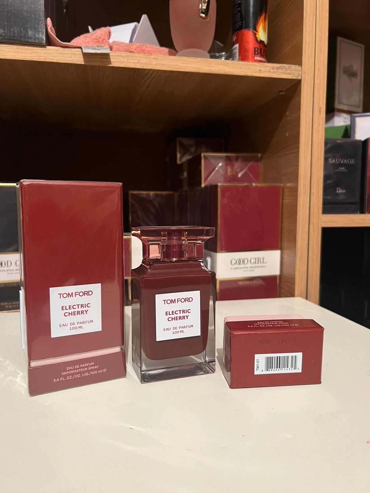 TOM FORD Electric Cherry