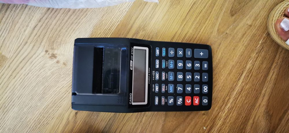 Vind 2 case de marcat