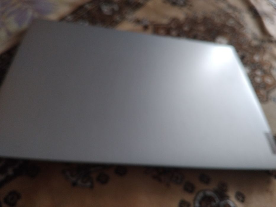 Продам ноутбук Lenovo