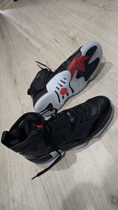 Мъжки маратонки Jordan JUMPMAN TWO TREY