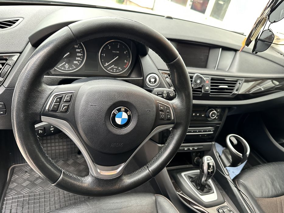 BMW X1 xDrive 2013
