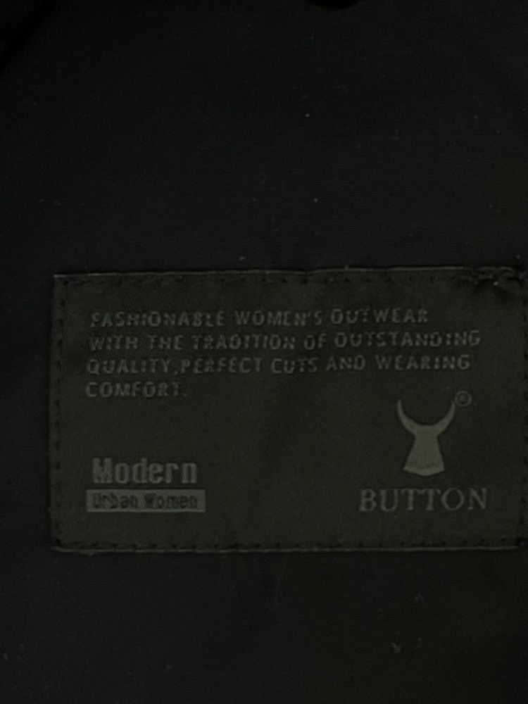 Куртка женская Button L