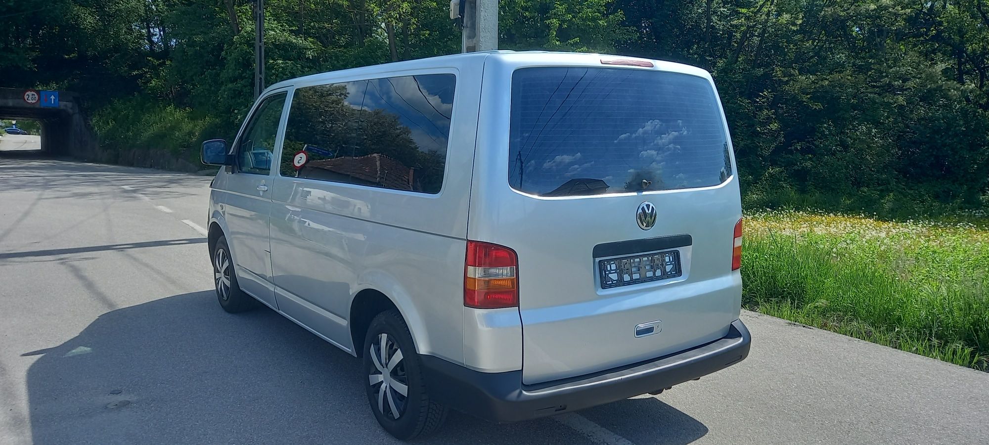 Volkswagen Transporter 1.9Diesel 8+1locuri adus recent