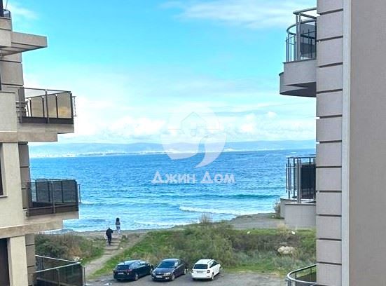 Двустаен апартамент с ГЛЕДКА МОРЕ и без такса поддръжка в гр. Поморие