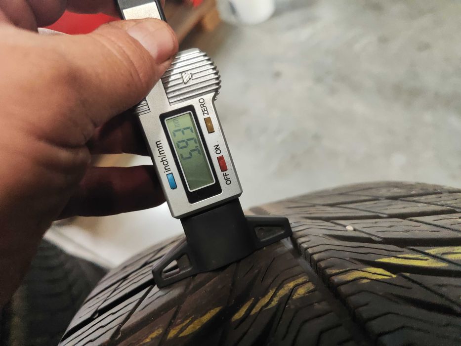 2бр.зимни гуми 235/55/19 Michelin