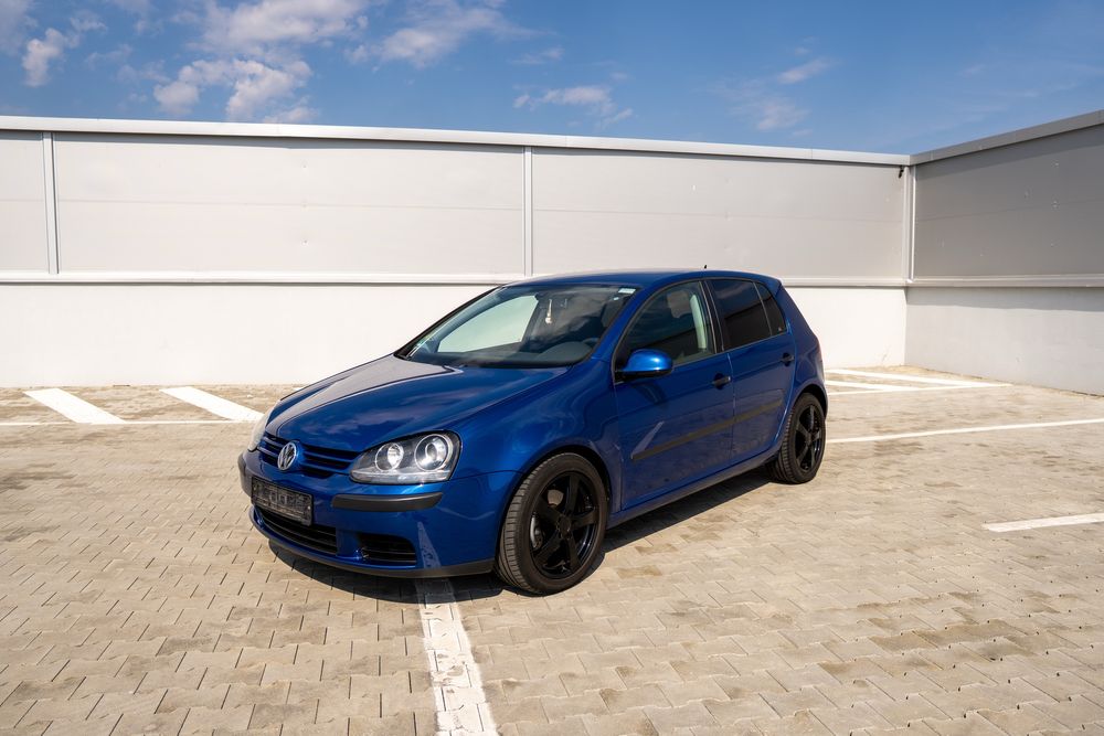 Vând Volkswagen Golf 5 BKD, 2.0 TDI, DSG, STOCK