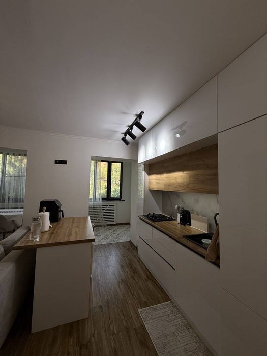 Kvartira продается 2в3/4/4 рядом с посольством России