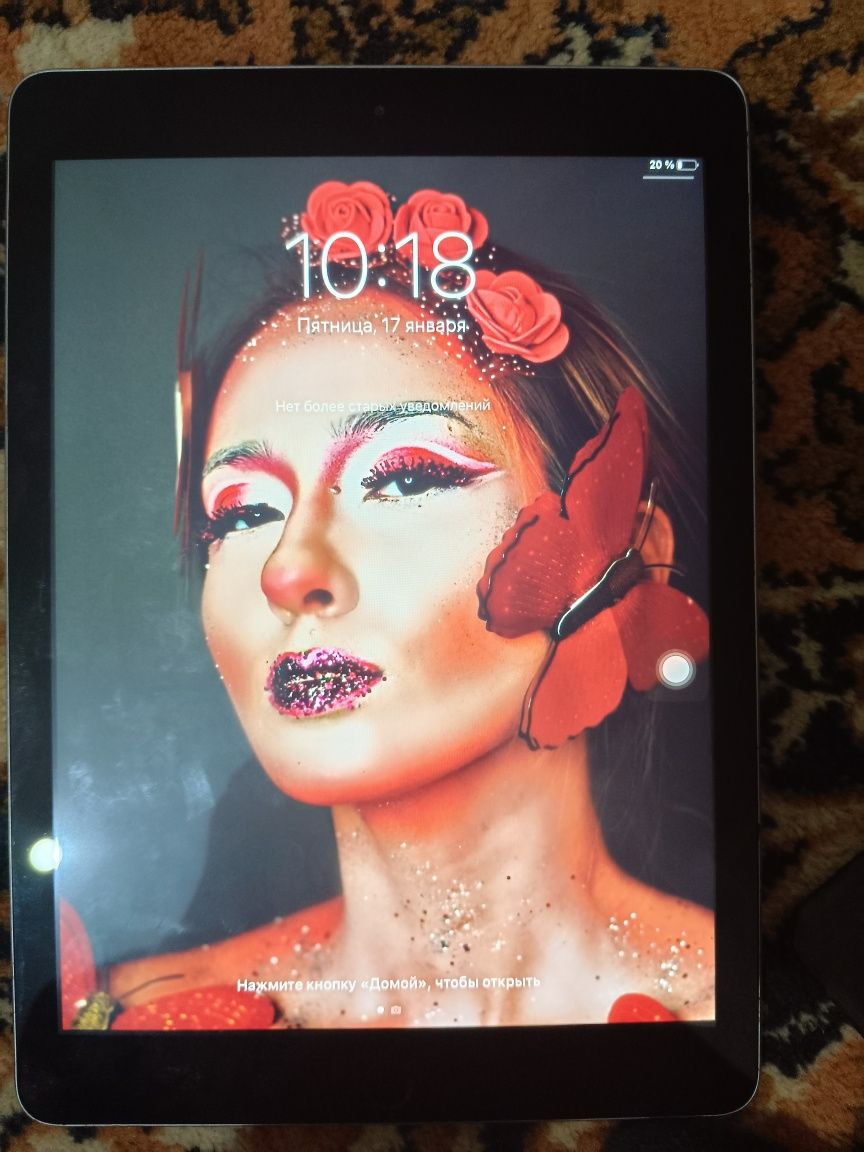 Айпад 5  model A1822 / 32 г ipad планшет