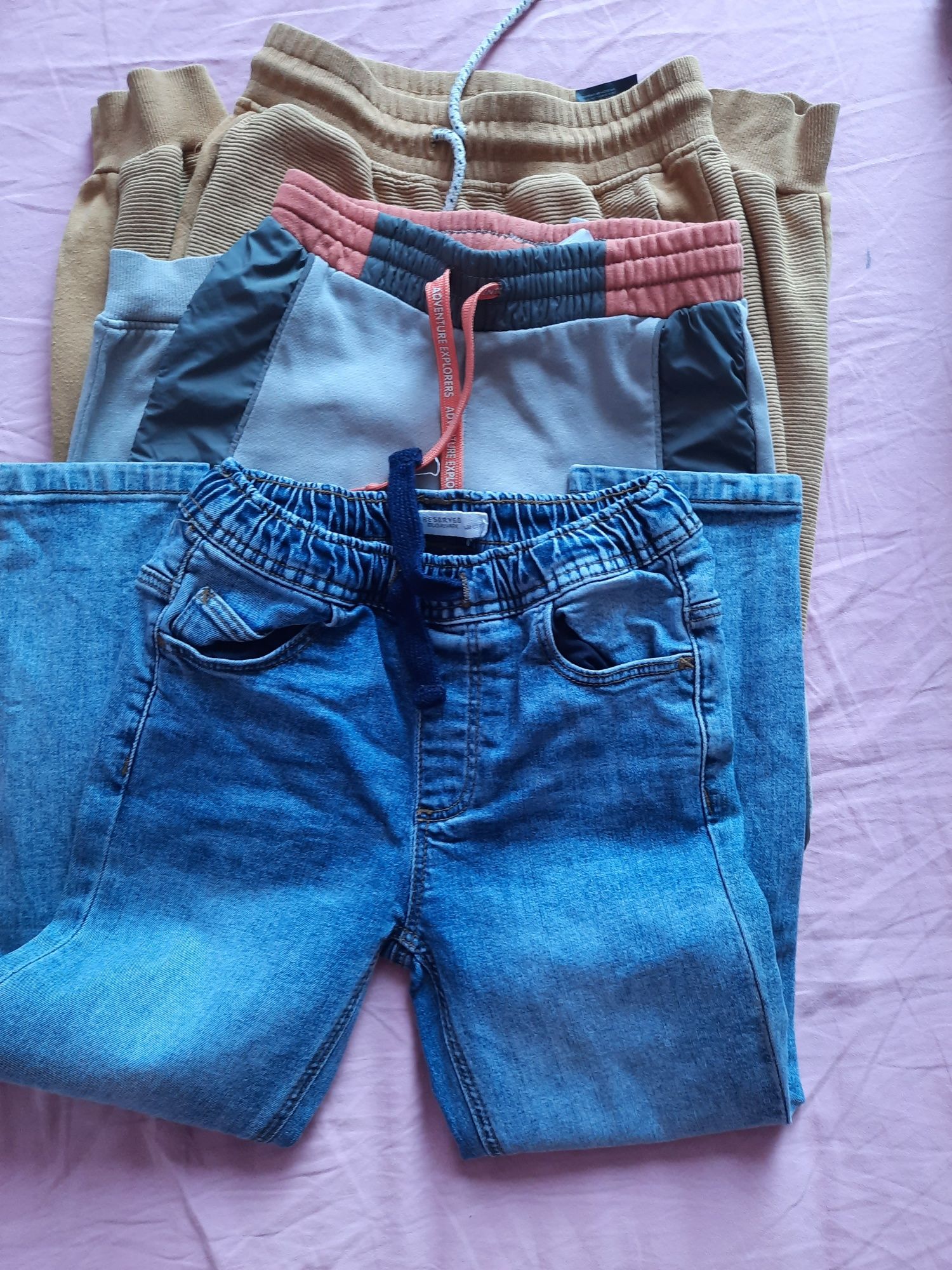 Дънки Reserved и Панталони Н&М 122 размер 6-7 години