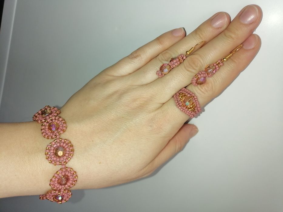 Продаю украшения ручной работы