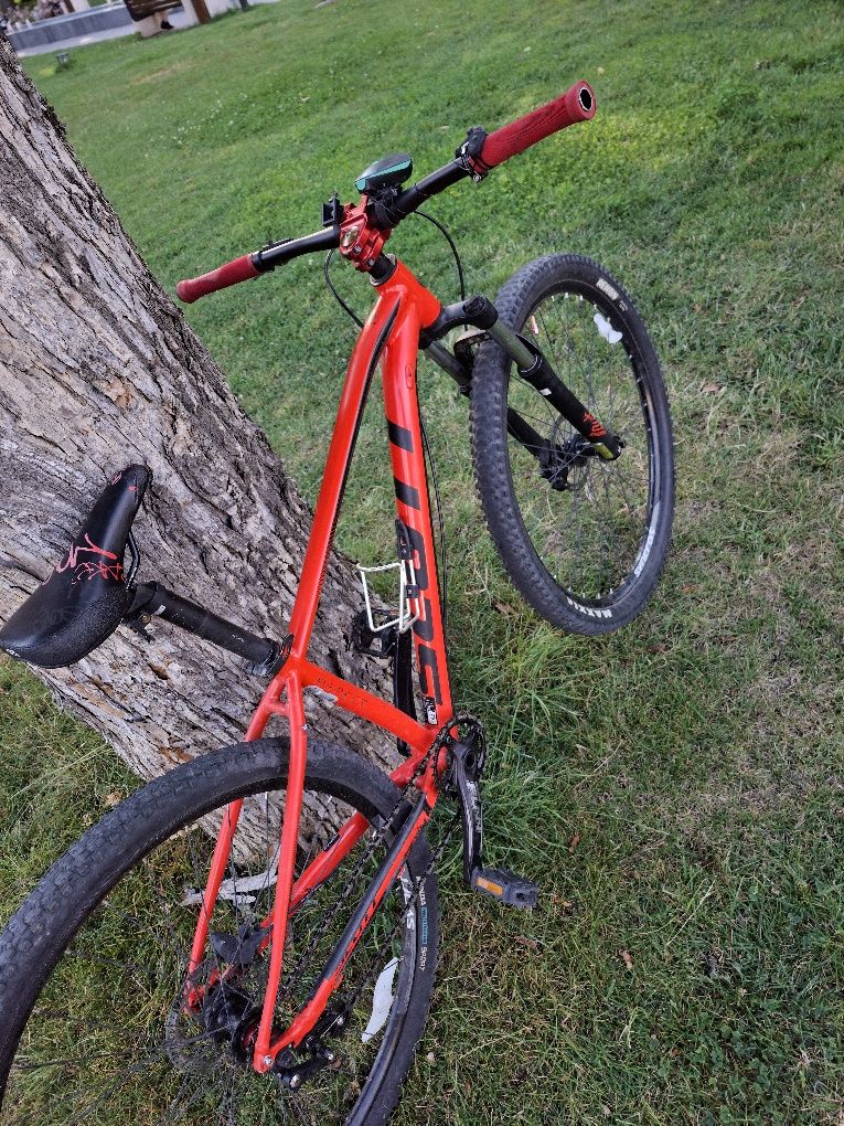 Vând bicicleta Scott aspect 960