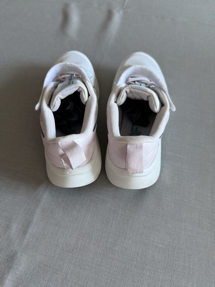 Маратонки Nike, р.32