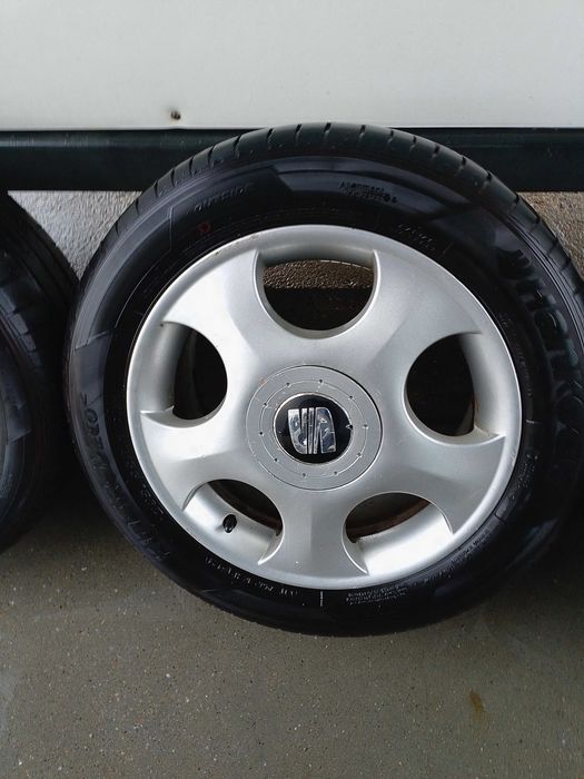 Set genti cu cauciucuri pe 16